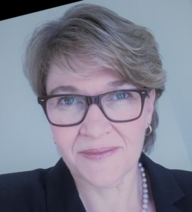 Noelle van der waag-Cowling